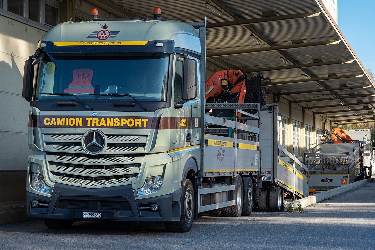 Mercedes-Benz Actros 2046 LS 4x2 2021
