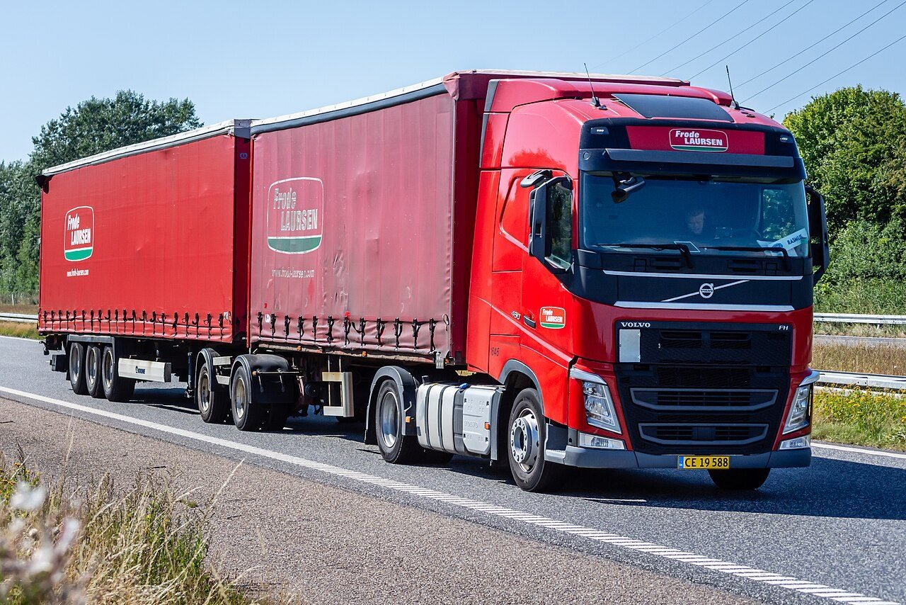 Volvo FH 460 6x2 Globetrotter 2019