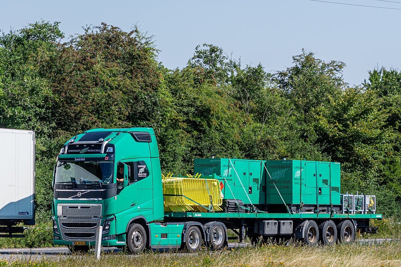 Volvo FH 460 6x2 Globetrotter 2019 - foto 4