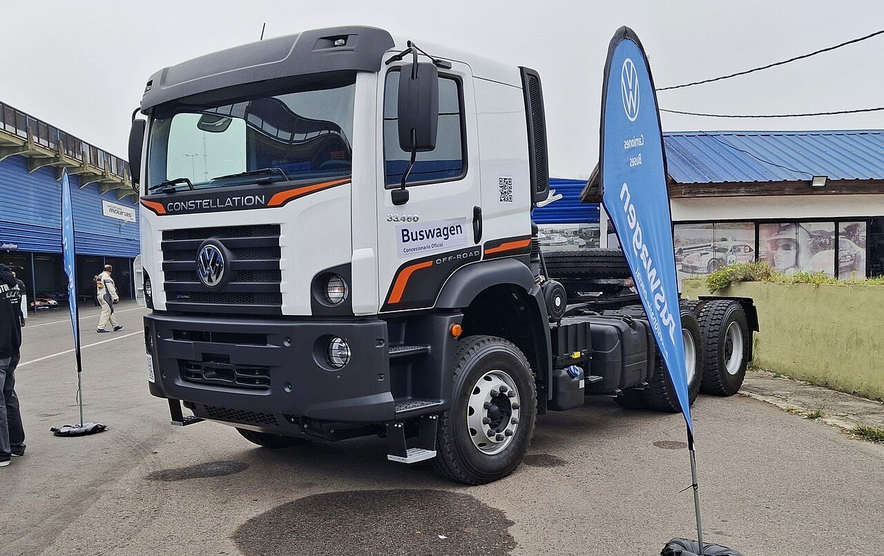 Volkswagen Constellation 17.280 Chasis 4x2 2022 - foto 3