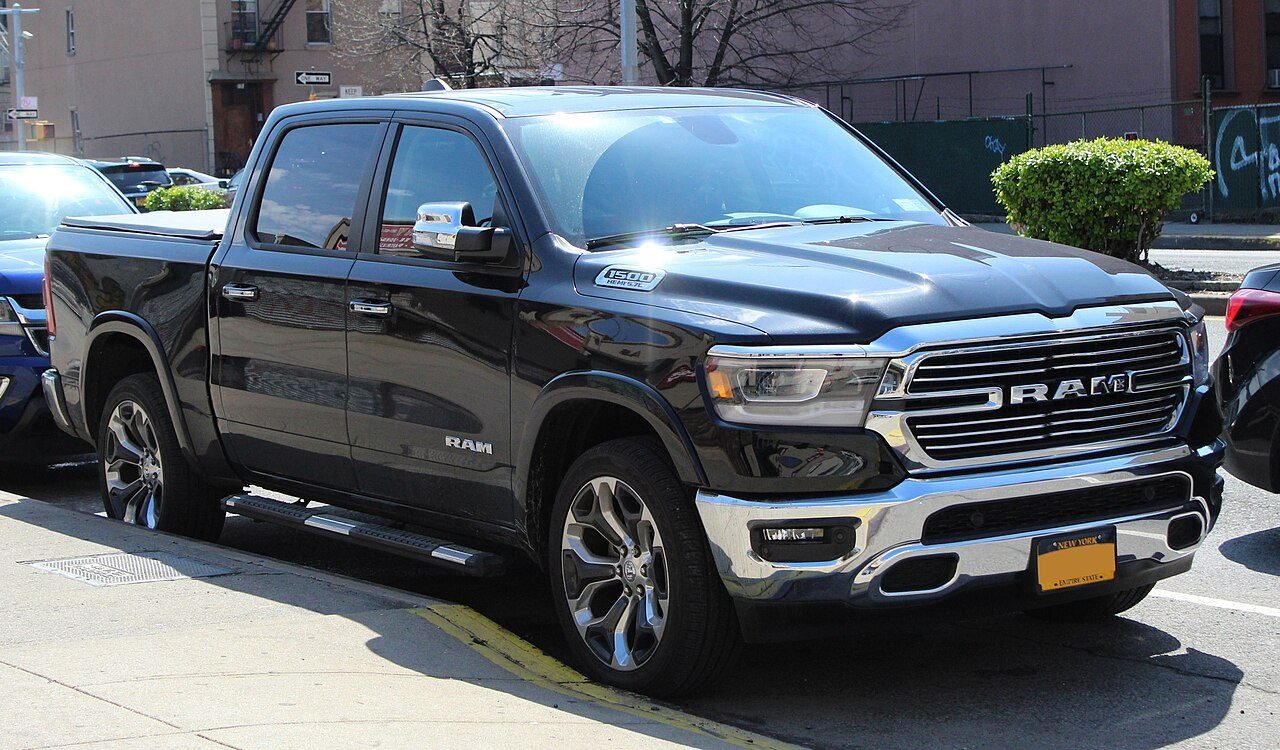 RAM 1500 5.7 V8 Laramie 2021 - foto 4